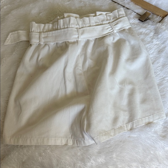 Women's White High-Waisted Shorts - Picture 4 of 4